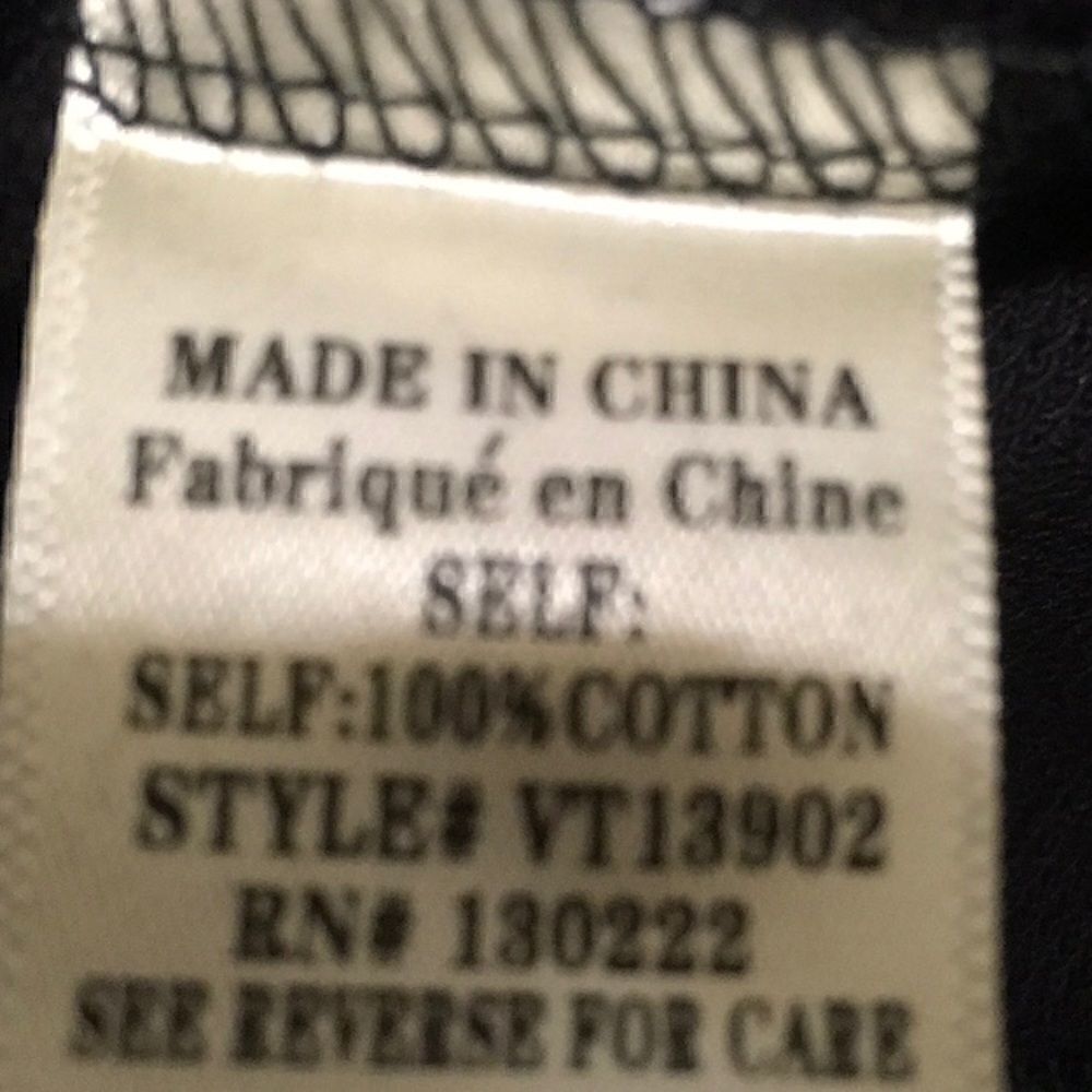 NWT Super Cute Ruffled Sweatshirt. - Picture 4 of 8